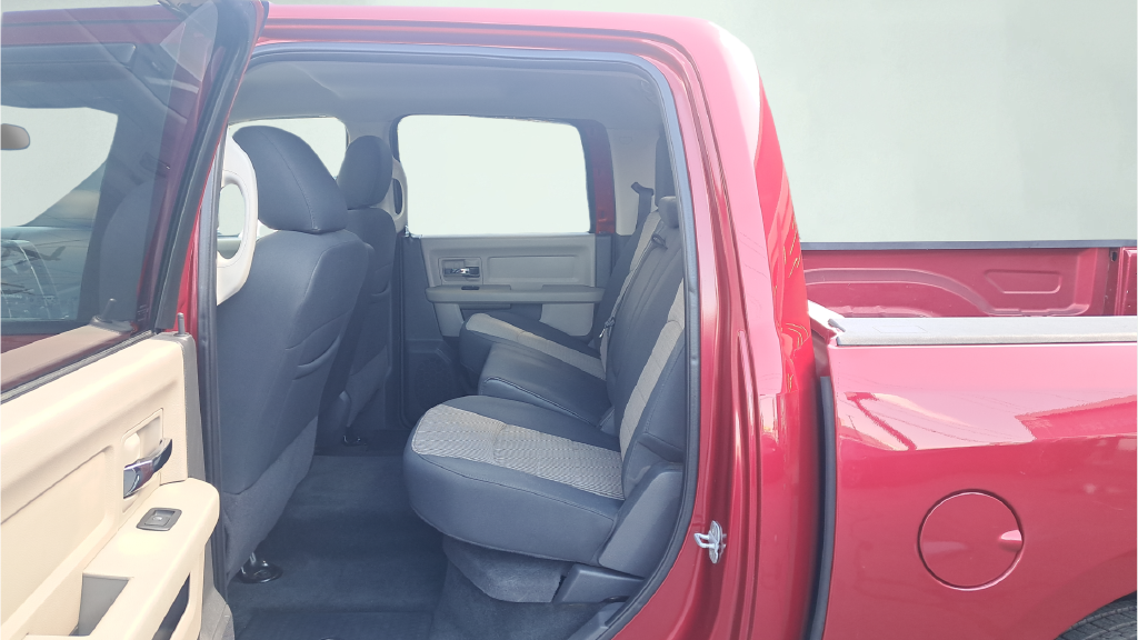 Used 2011 Red Ram Big Horn image 12
