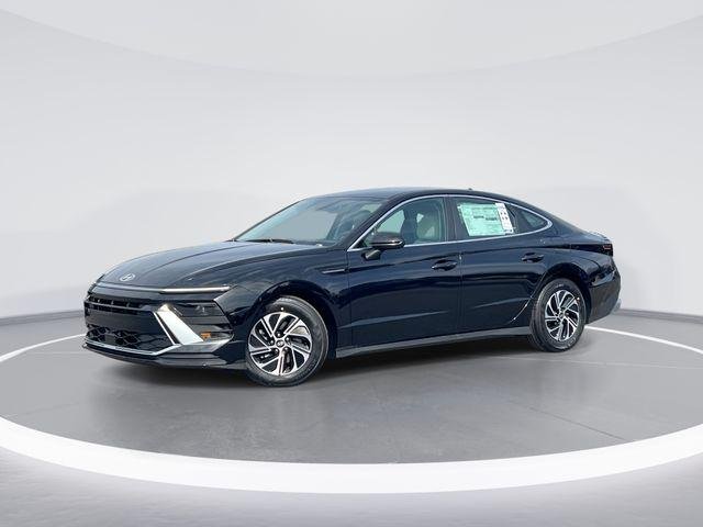 2026 Hyundai Sonata Blue's photo