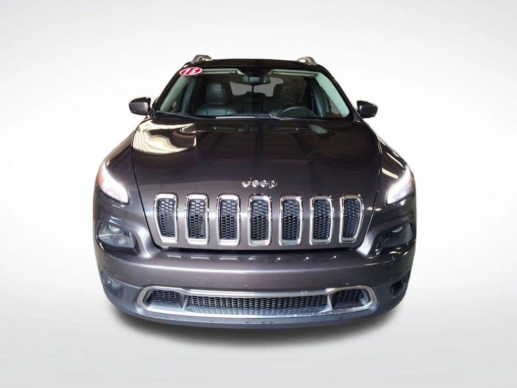 Used 2015 Gray Jeep Limited image 9