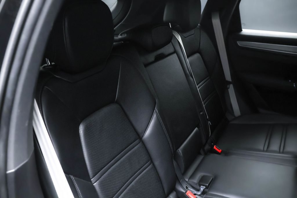 Used 2022 Black Porsche Platinum Edition image 30