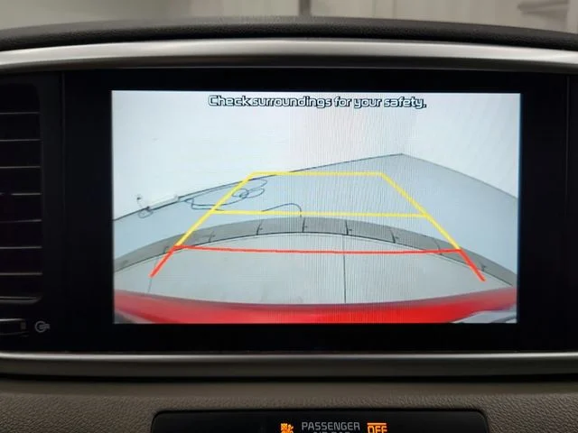Used 2022 Red Kia LX image 33