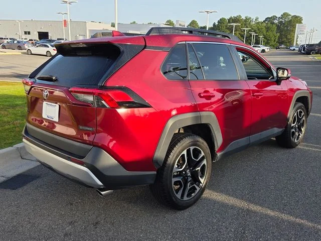 Used 2019 Red Toyota Adventure image 11