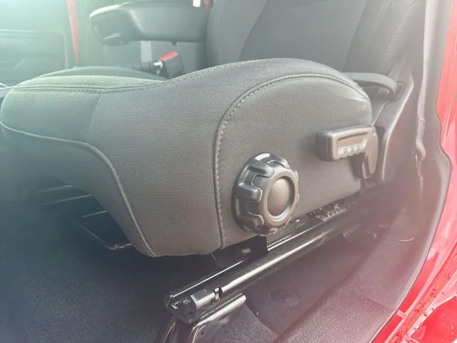 Used 2022 Red Jeep Sport image 14