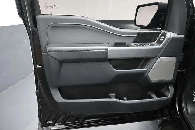 Certified Used 2023 Avalanche Ford XLT image 21