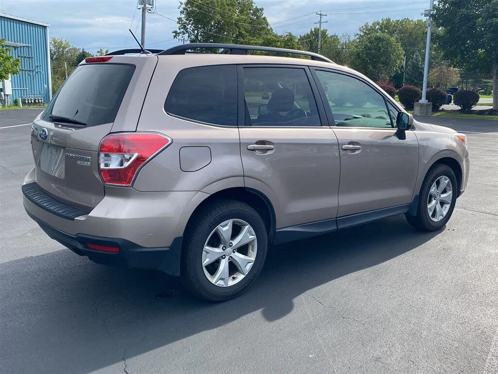 Used 2014 Burnished Bronze Metallic Subaru 2.5i Premium image 11