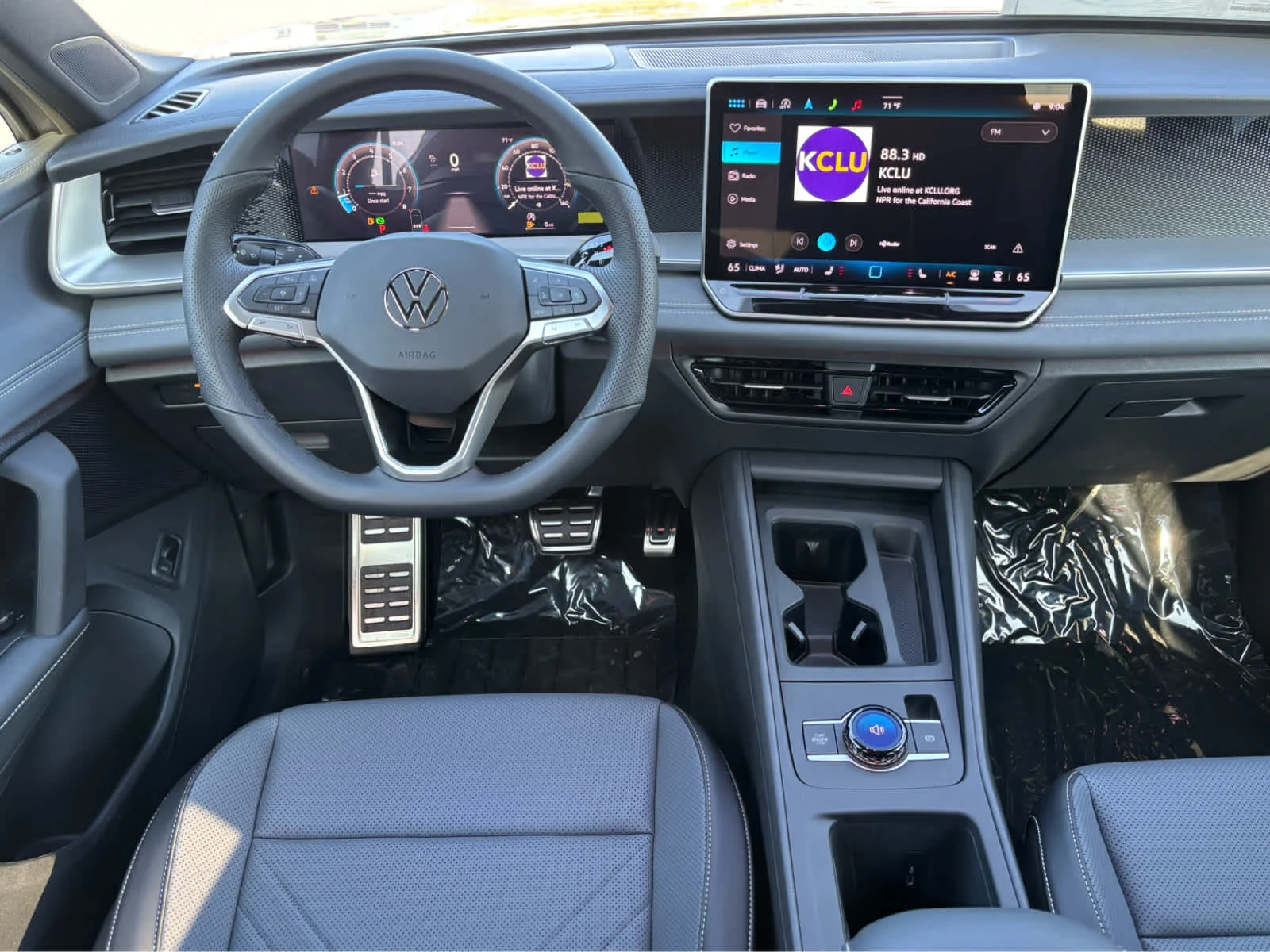 New 2026 PLATINUM GRAY Volkswagen SE R-Line Black image 9