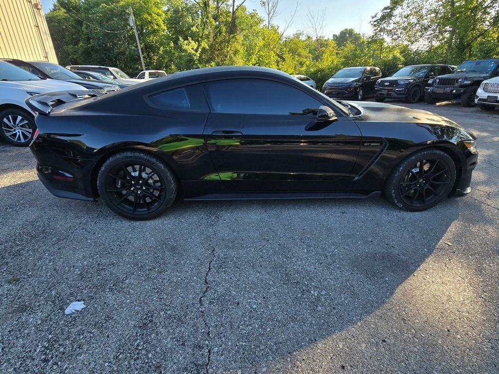 Used 2019 Black Ford Shelby GT350 image 9