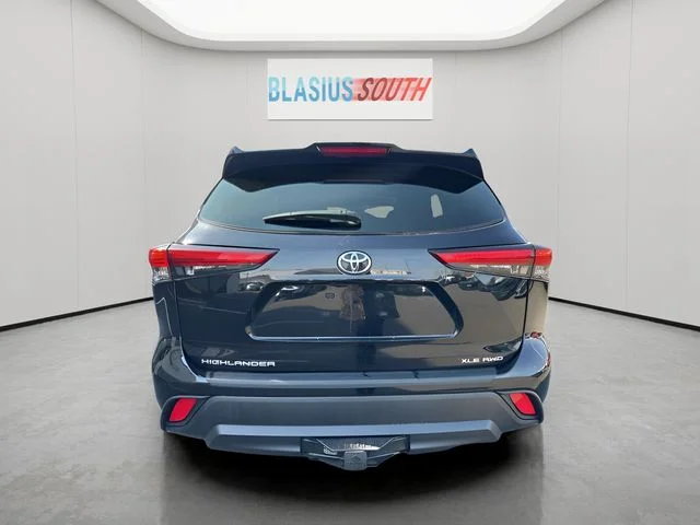 Used 2023 Black Toyota XLE image 4