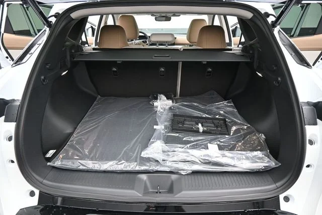 New 2026 Everest White Pearl TriCoat Nissan Platinum image 14