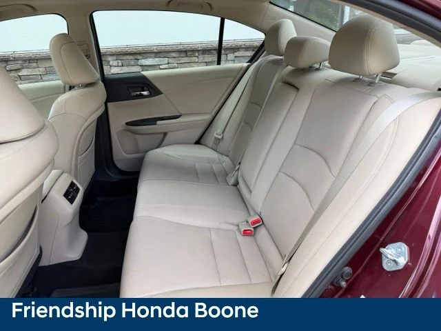 Used 2013 Red Honda EX-L image 32