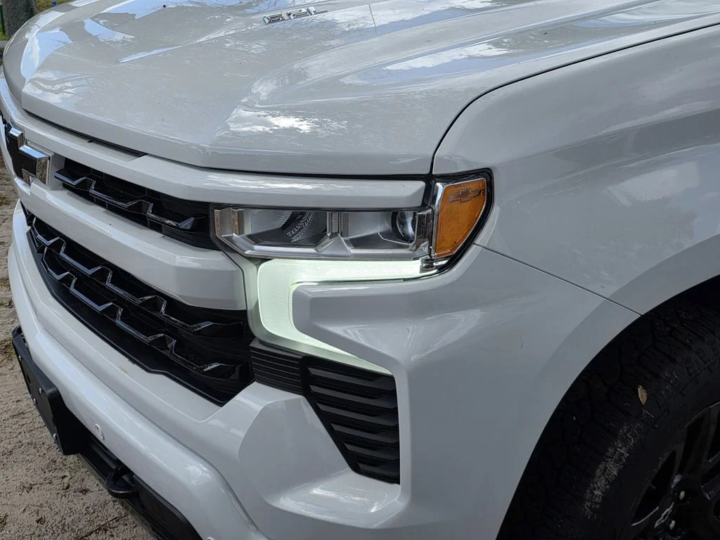 Used 2024 White Chevrolet RST image 6