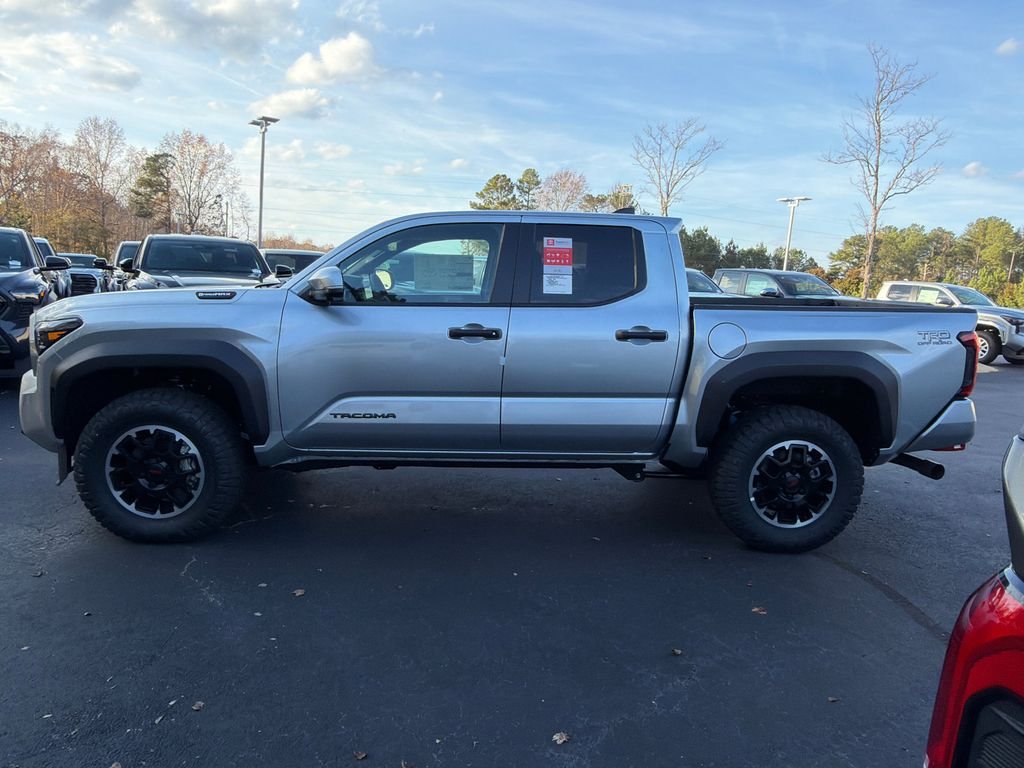 2025 Toyota Tacoma TRD Off Road - Photo 6