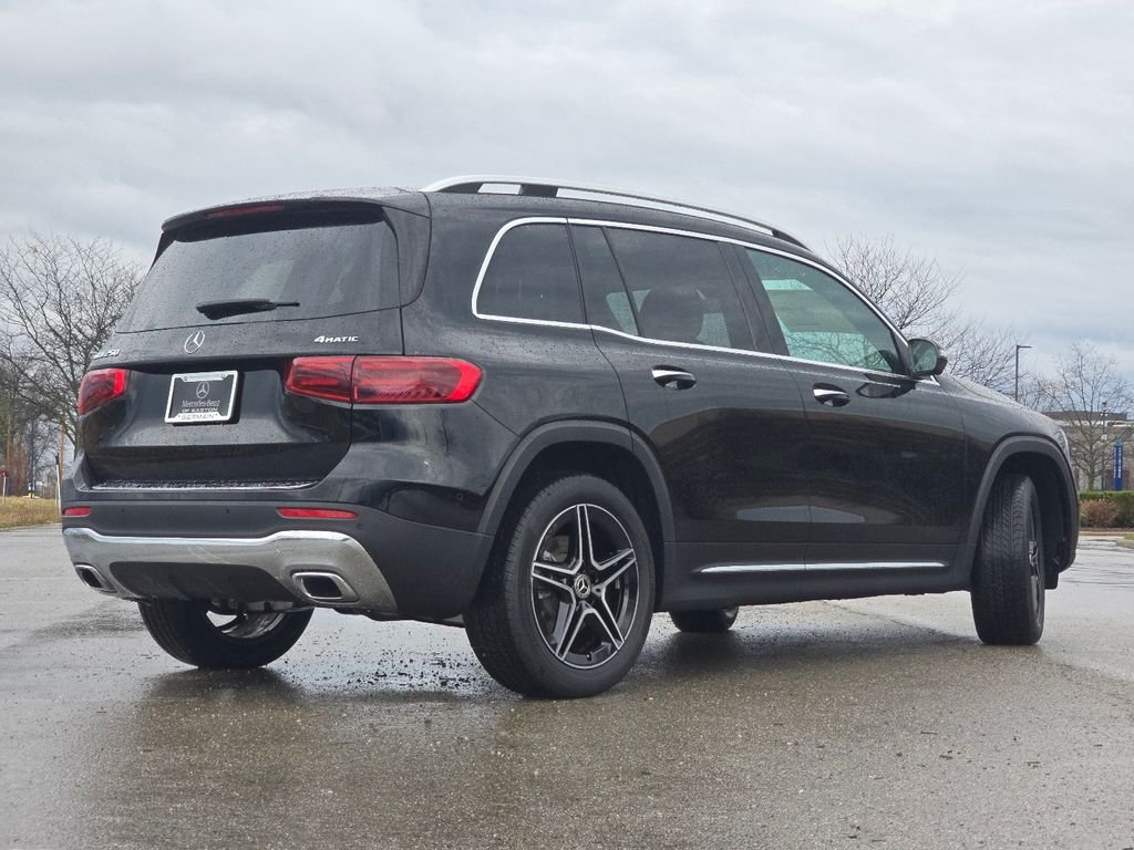 New 2026 Night Black Mercedes-Benz GLB 250 image 16