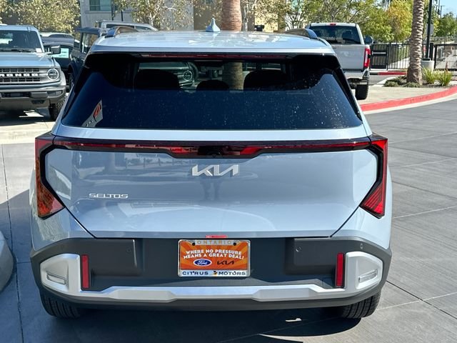 New 2027 Pale Gray Kia EX image 6