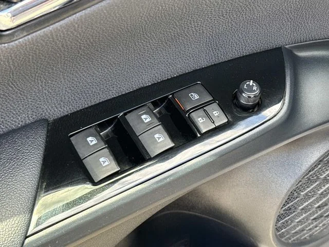 Used 2016 Gray Toyota Three image 27
