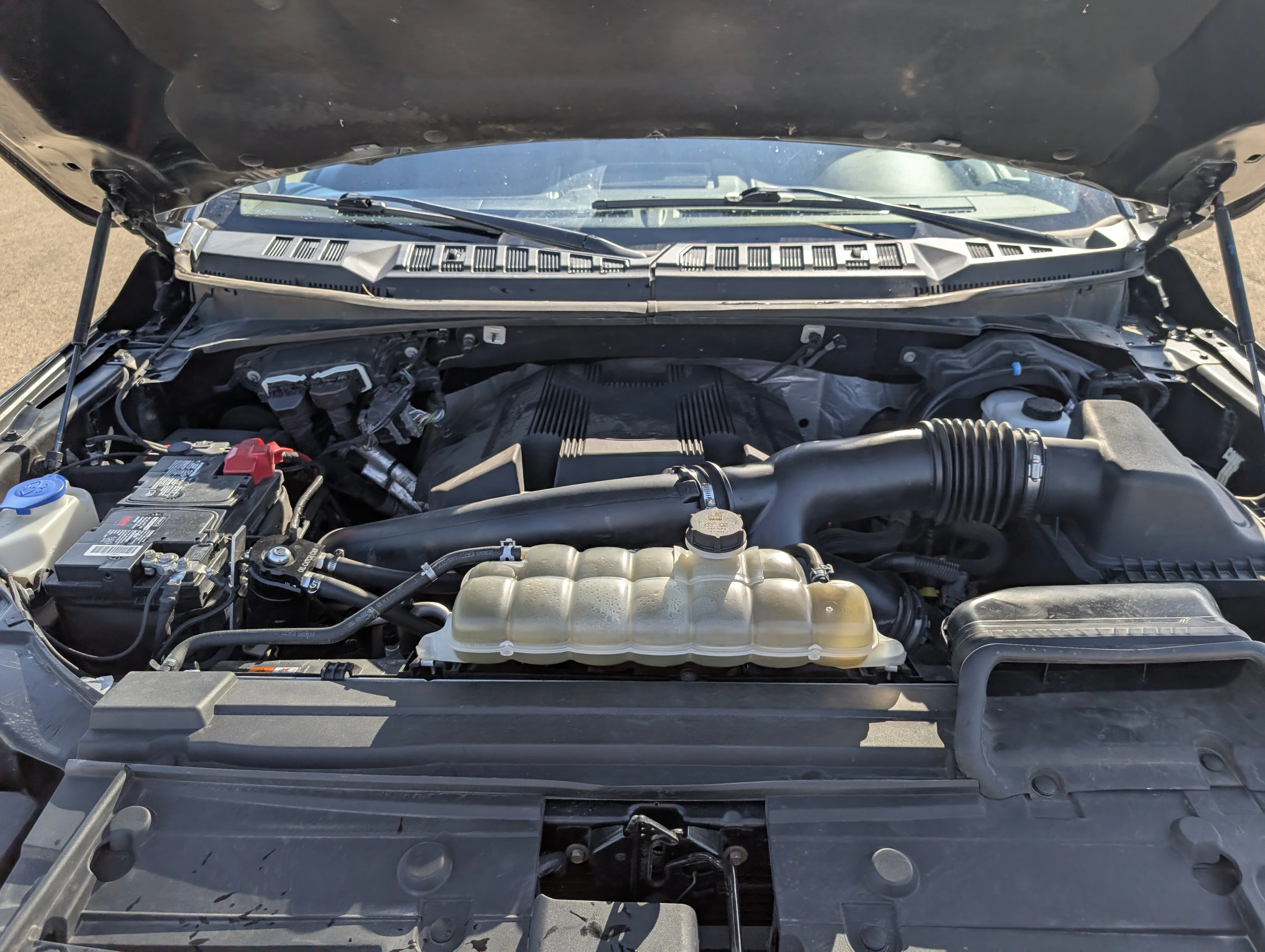 Used 2019 Magnetic Ford XL 4WD SuperCrew 5.5
