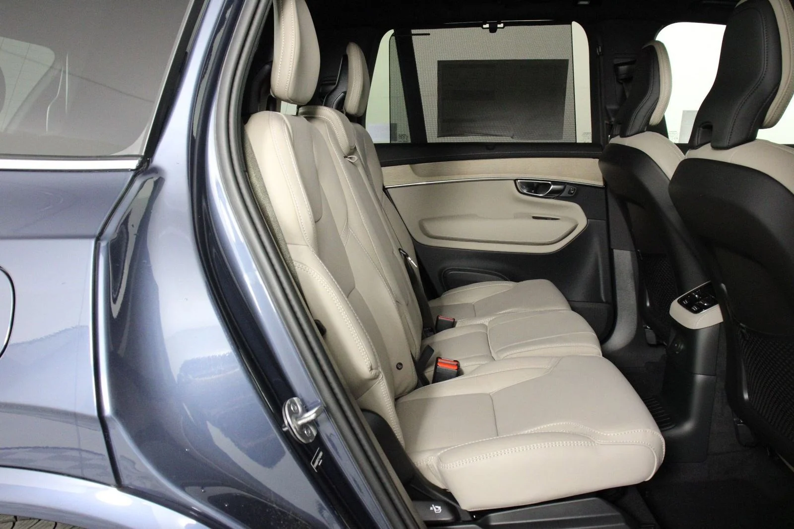 2026 Volvo XC90 Ultra - Photo 11