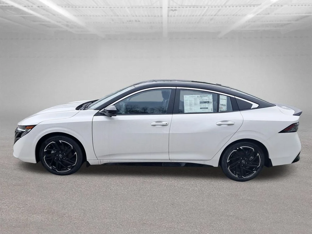 New 2026 White Nissan SR image 2