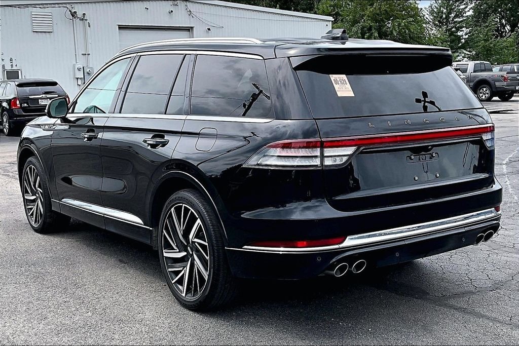 Used 2025 Black Lincoln Black Label image 3