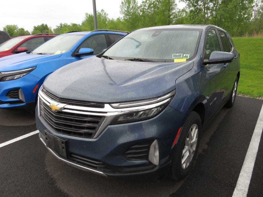 Used 2024 Lakeshore Blue Chevrolet LT image 8