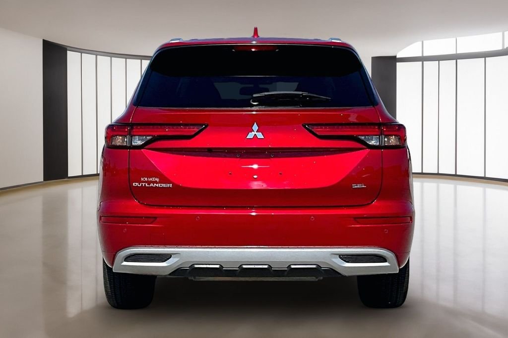 Used 2024 Red Mitsubishi SEL image 4