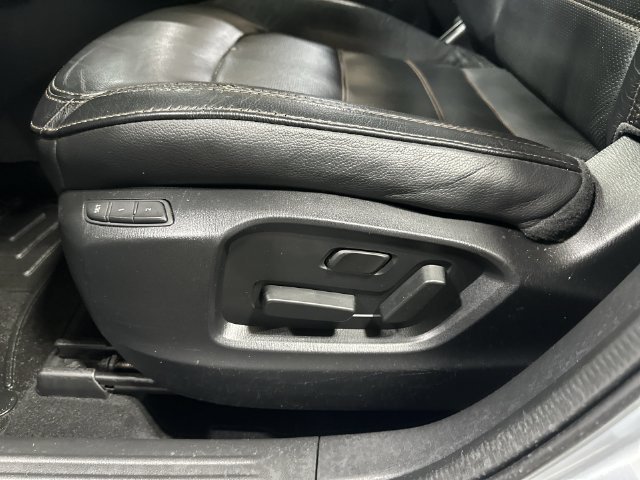 Certified Used 2020 Silver Mazda Grand Touring image 18