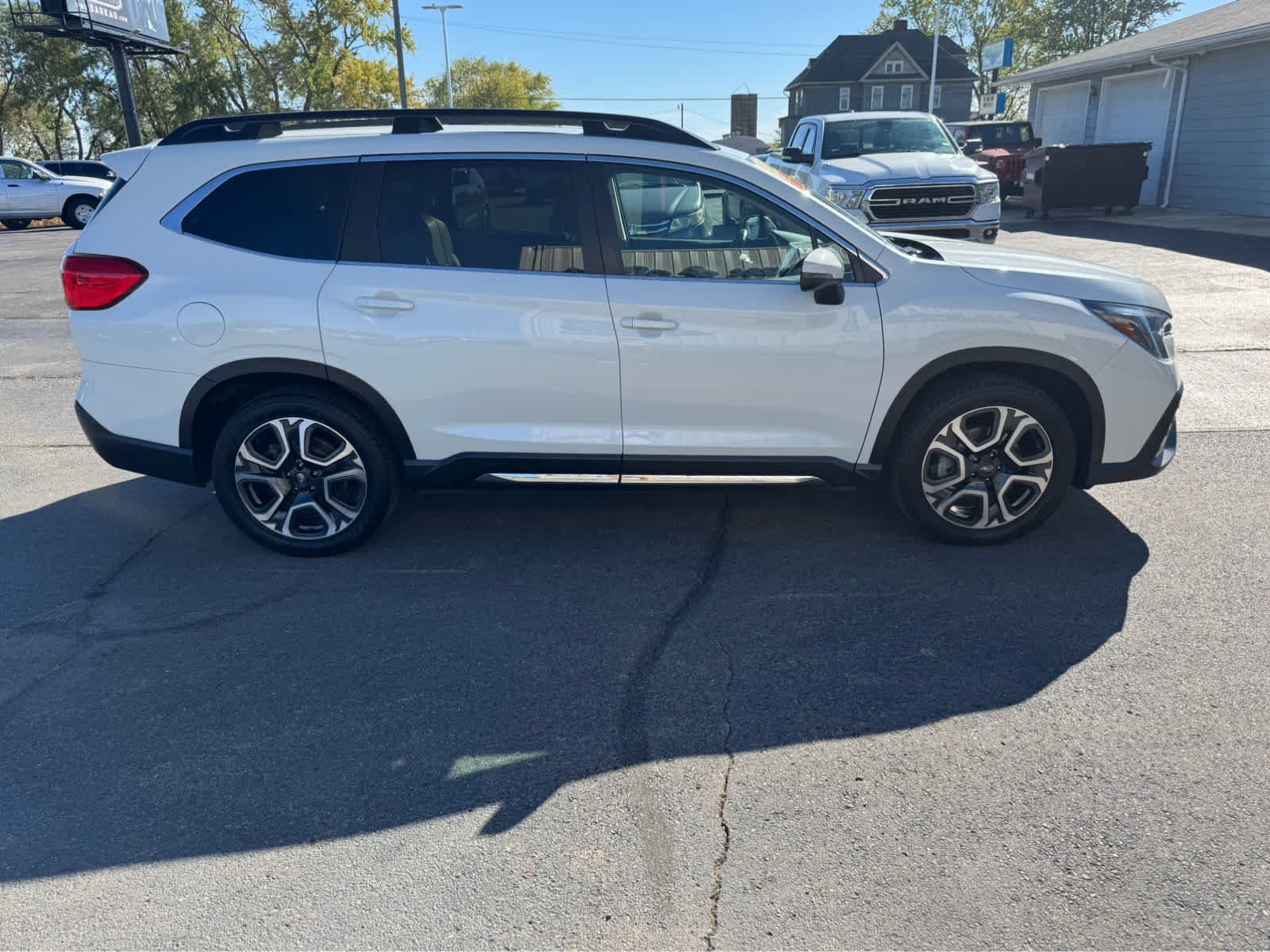 2023 Subaru Ascent Limited photo 2