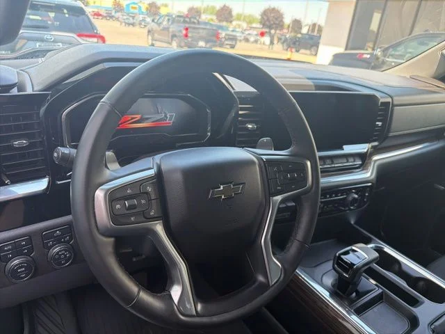 Used 2023 Black Chevrolet RST image 9