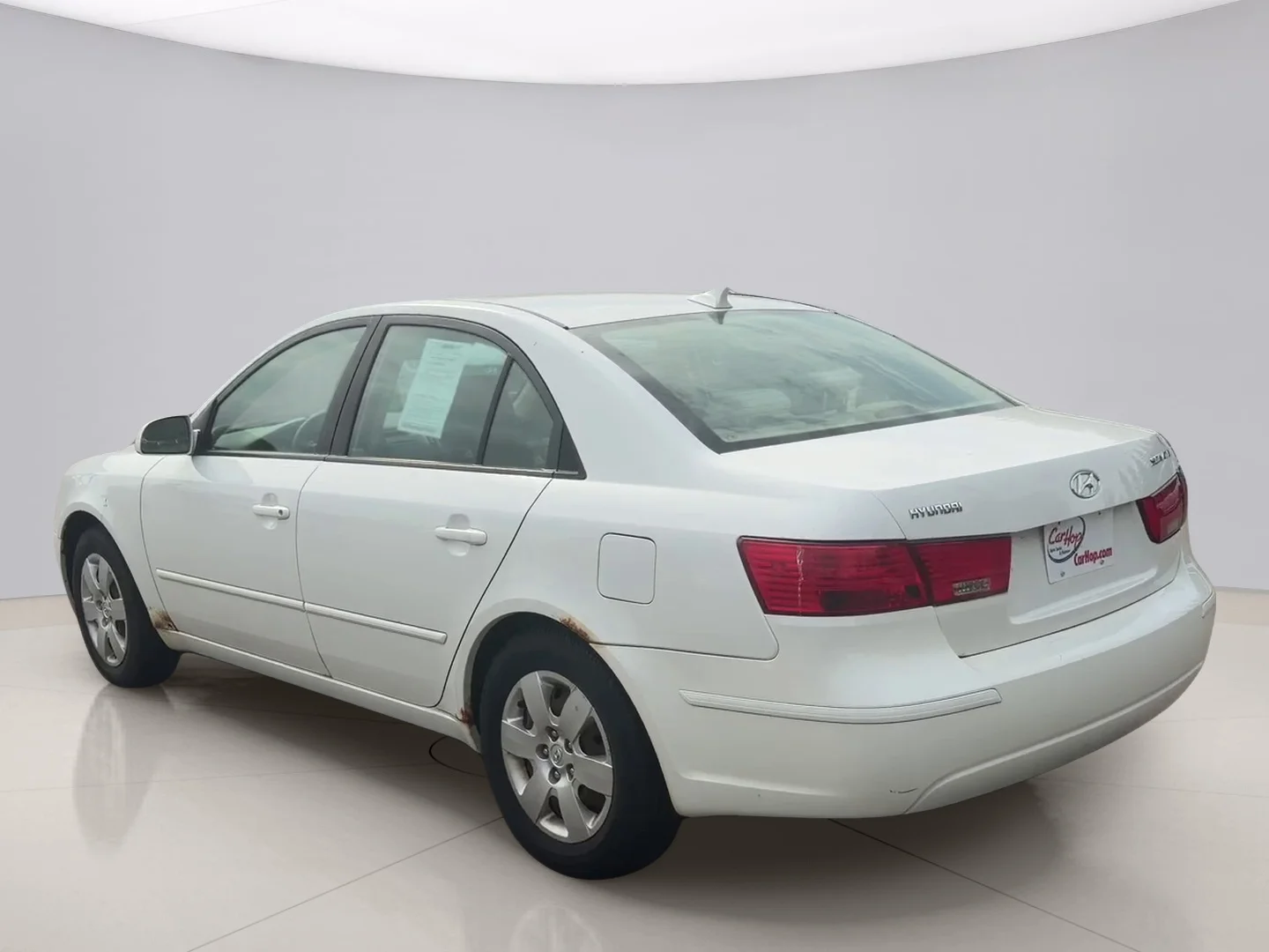 Used 2010 White Hyundai GLS image 3