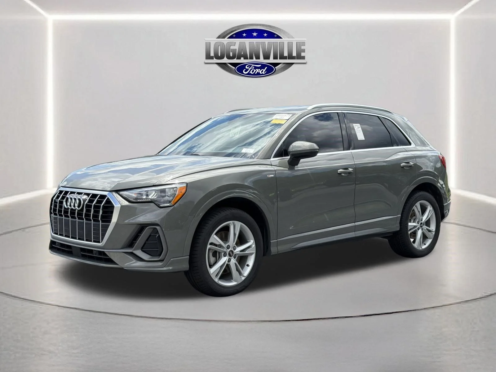 2022 Audi Q3