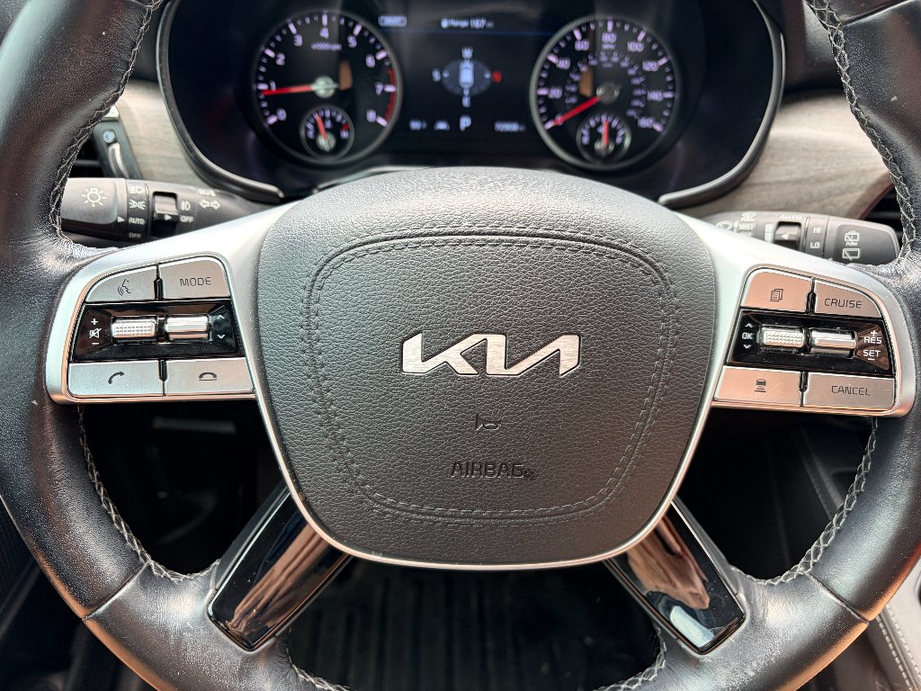 Used 2022 Glacial White Pearl Kia SX image 10