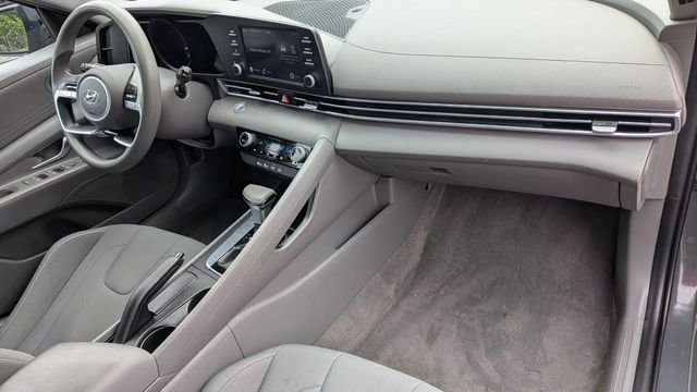 Used 2023 Gray Hyundai SEL image 25