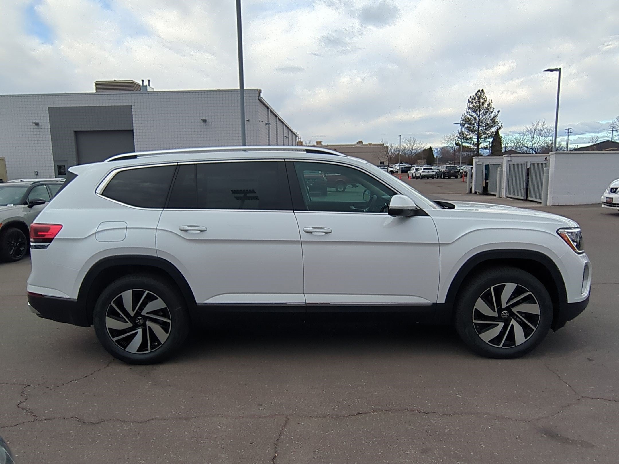 New 2026 Opal White Pearl Volkswagen 2.0T SEL image 2
