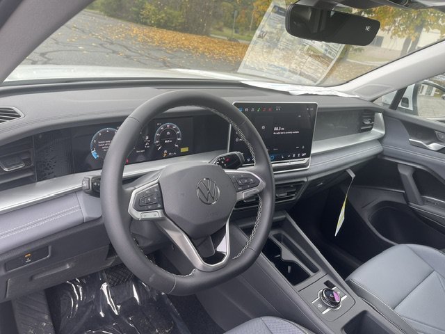 New 2026 Pure White Volkswagen 2.0T SE image 7