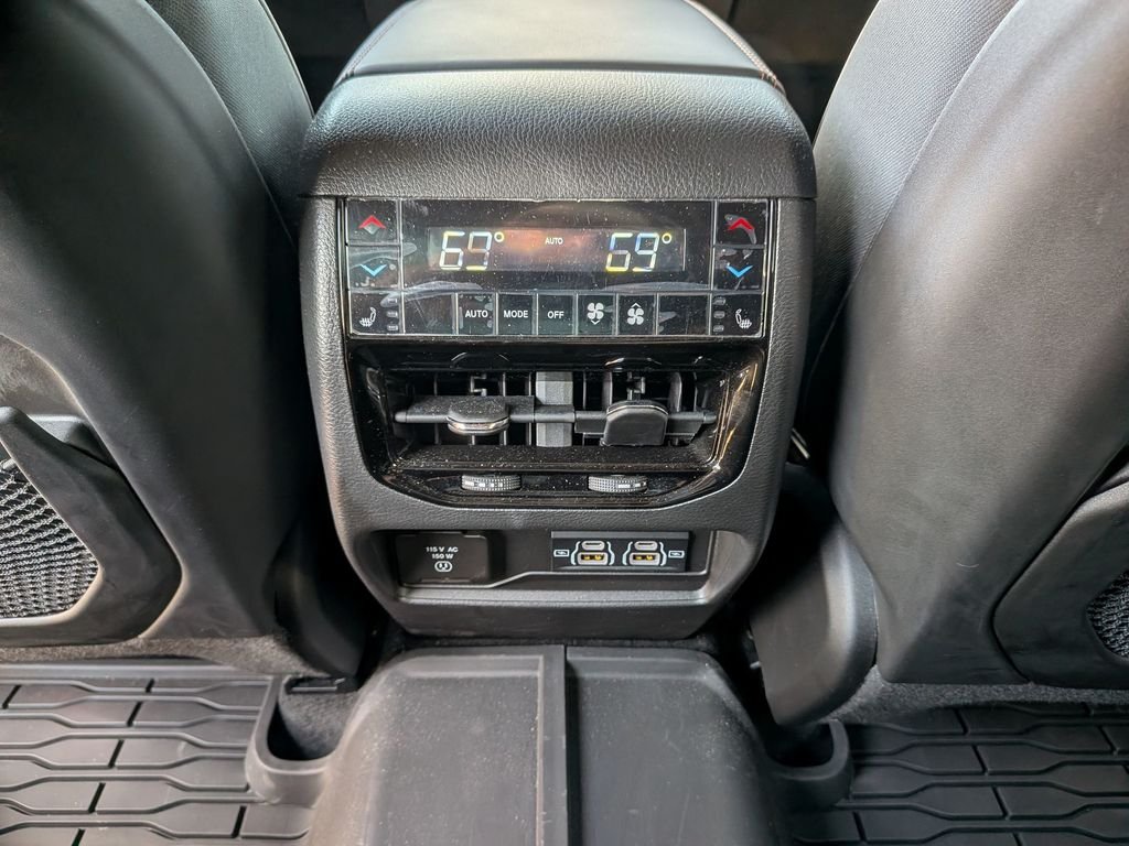 Used 2024 White Jeep Summit image 37
