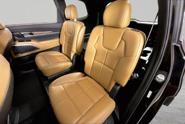 Used 2022 Black Kia SX image 20