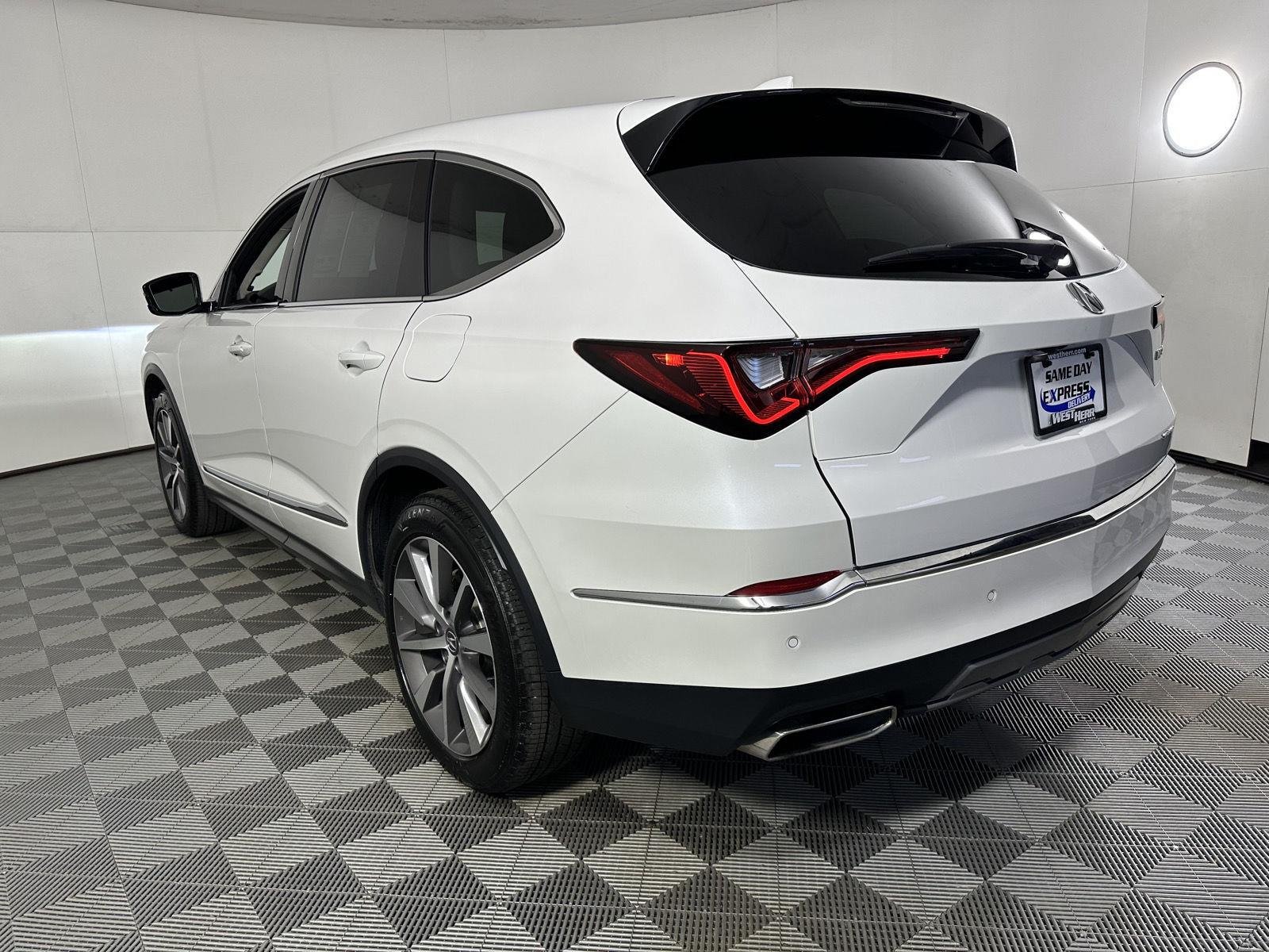 Used 2025 Platinum White Pearl Acura SH-AWD w/Tech image 38