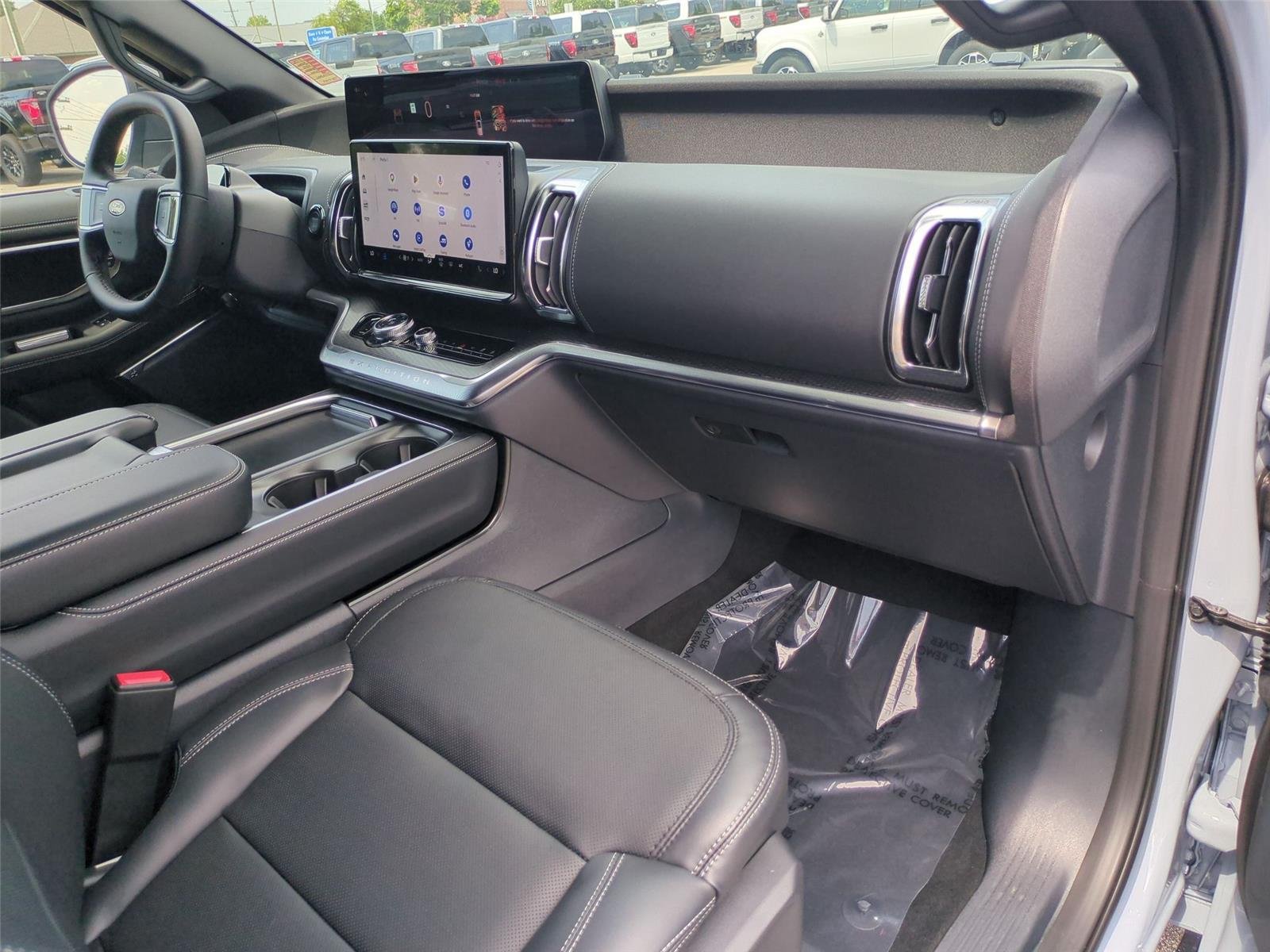 New 2026 Glacier Gray Metallic Tri-Coat Ford MAX Platinum® image 42