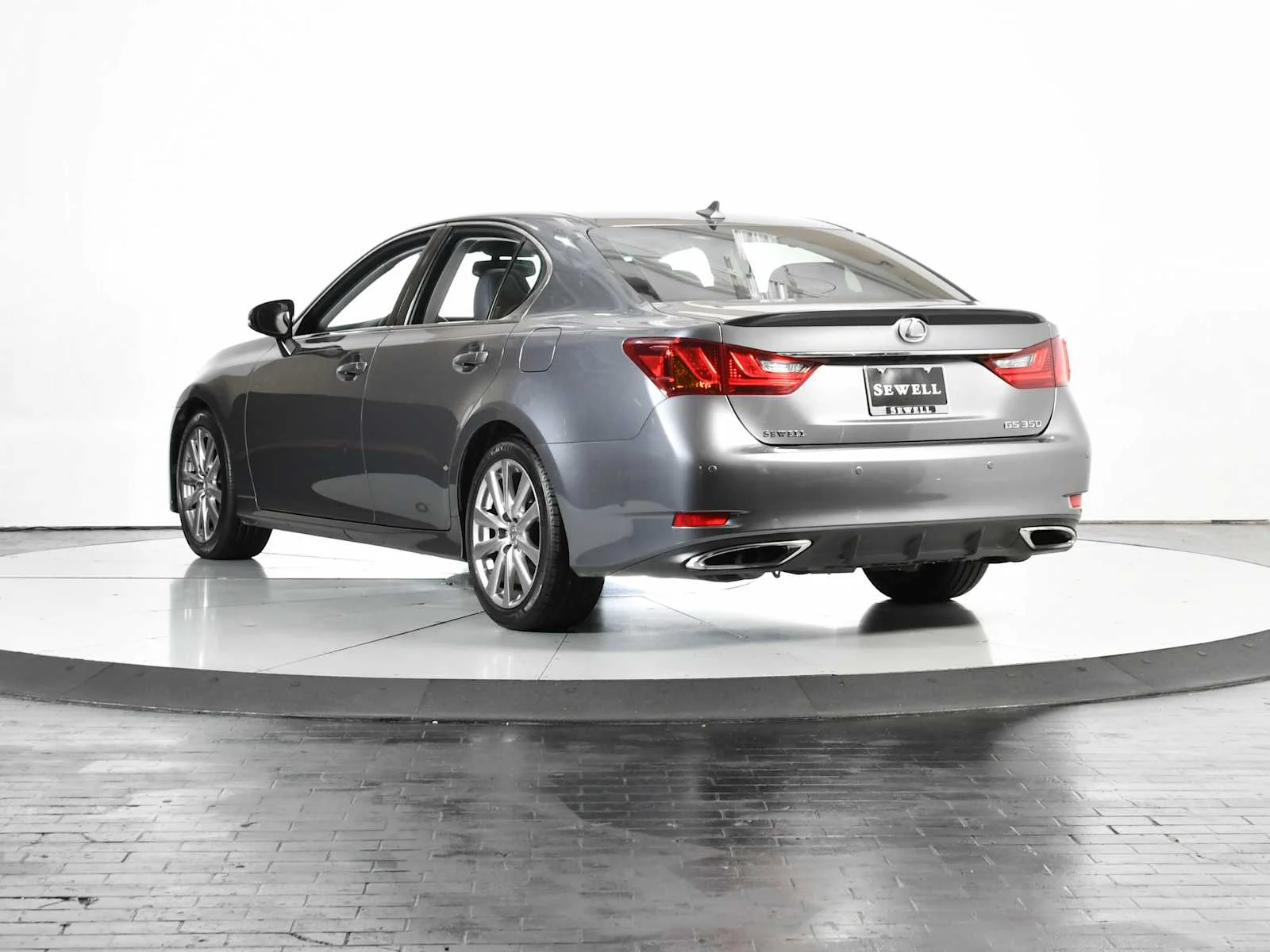 Used 2013 Nebula Gray Pearl Lexus  image 4