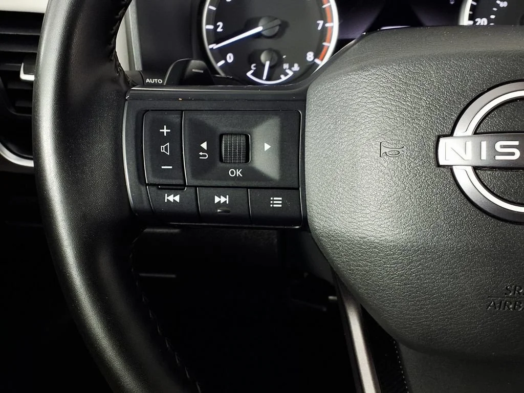 Used 2025 Super Black Nissan SV image 19