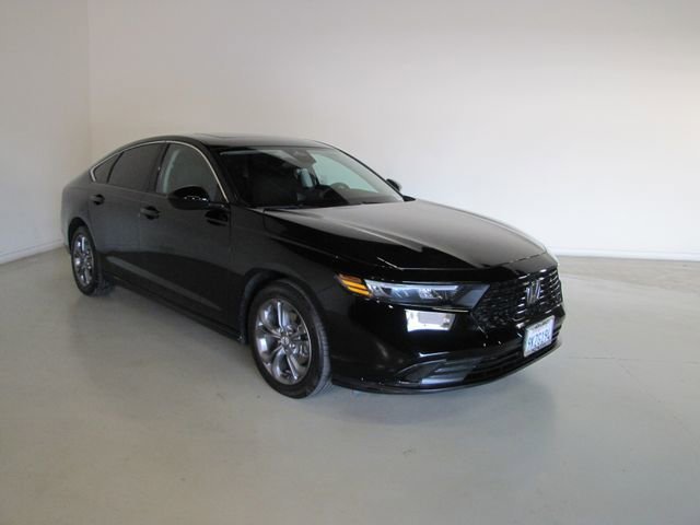 Certified Used 2024 Crystal Black Pearl Honda EX image 3