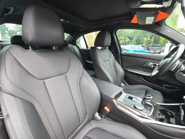 Used 2021 Black BMW 330e iPerformance image 16