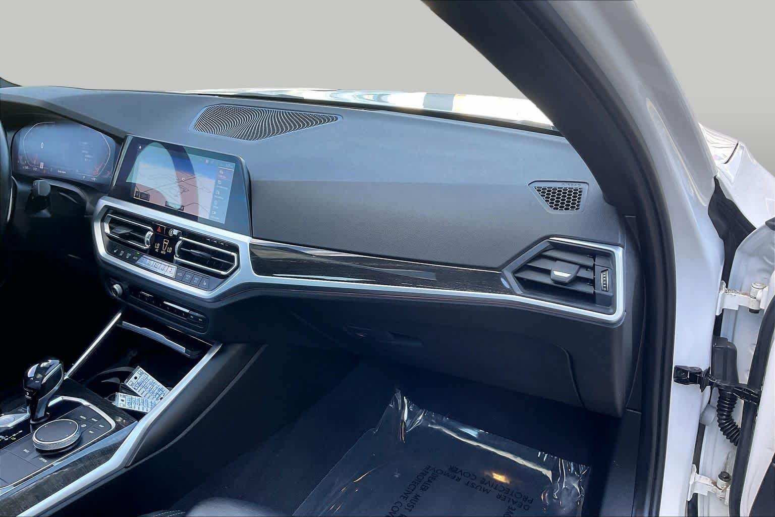 Used 2019 Alpine White BMW 330i xDrive image 18