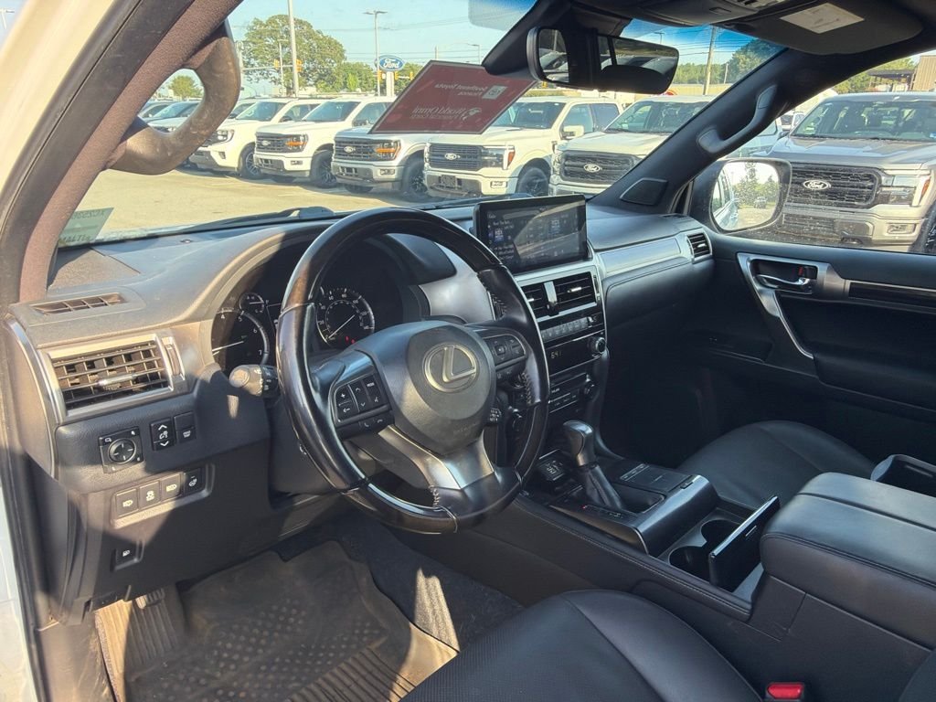 Used 2023 Eminent White Pearl Lexus 460 image 11