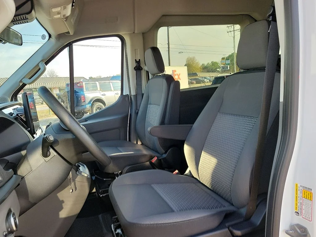 2025 Ford Transit Passenger Van XLT - Photo 9