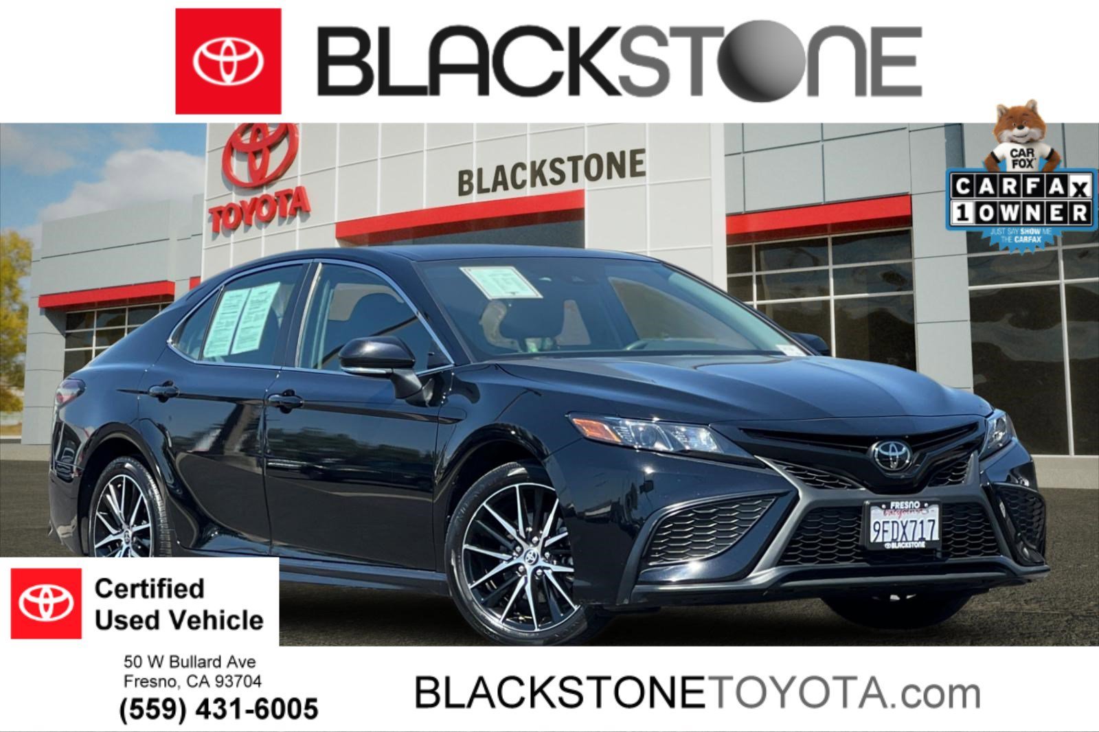 2023 Toyota Camry SE's photo