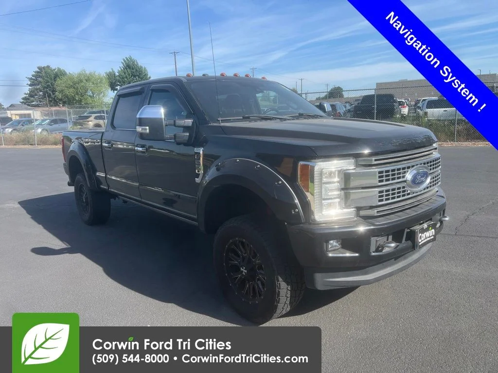 2017 Ford F-250 Platinum 4x4 Crew Cab 160 in's photo