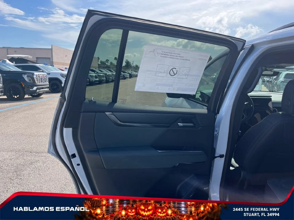New 2026 Glacier White Tricoat GMC AT4 image 29
