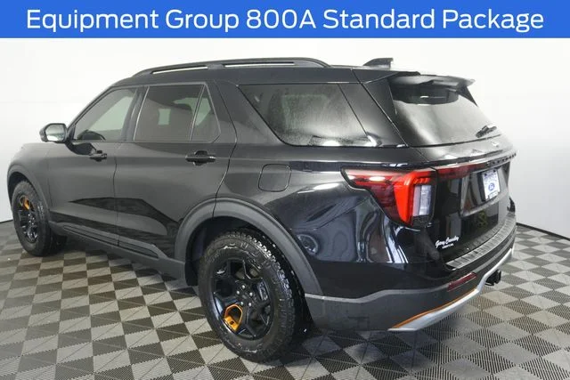New 2026 Agate Black Metallic Ford Tremor® image 5