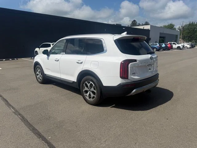 Used 2021 White Kia EX image 8